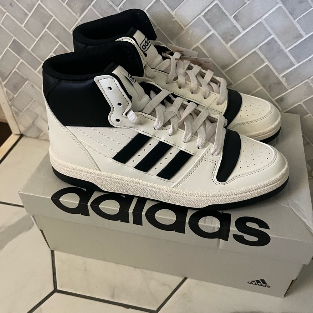 Adidas women’s break start Mid Classic Black and White Sneakers